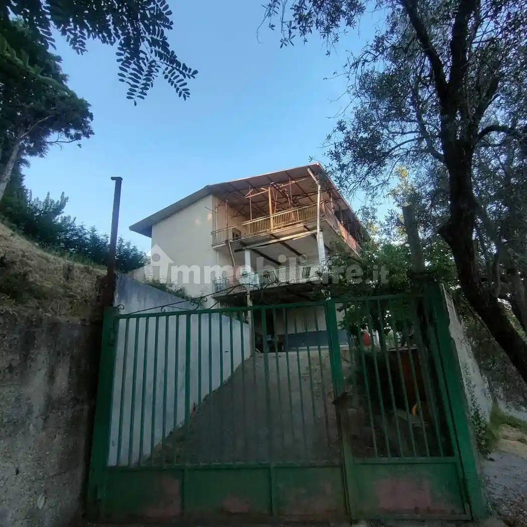 Palazzo - Edificio in vendita a Reggio Calabria