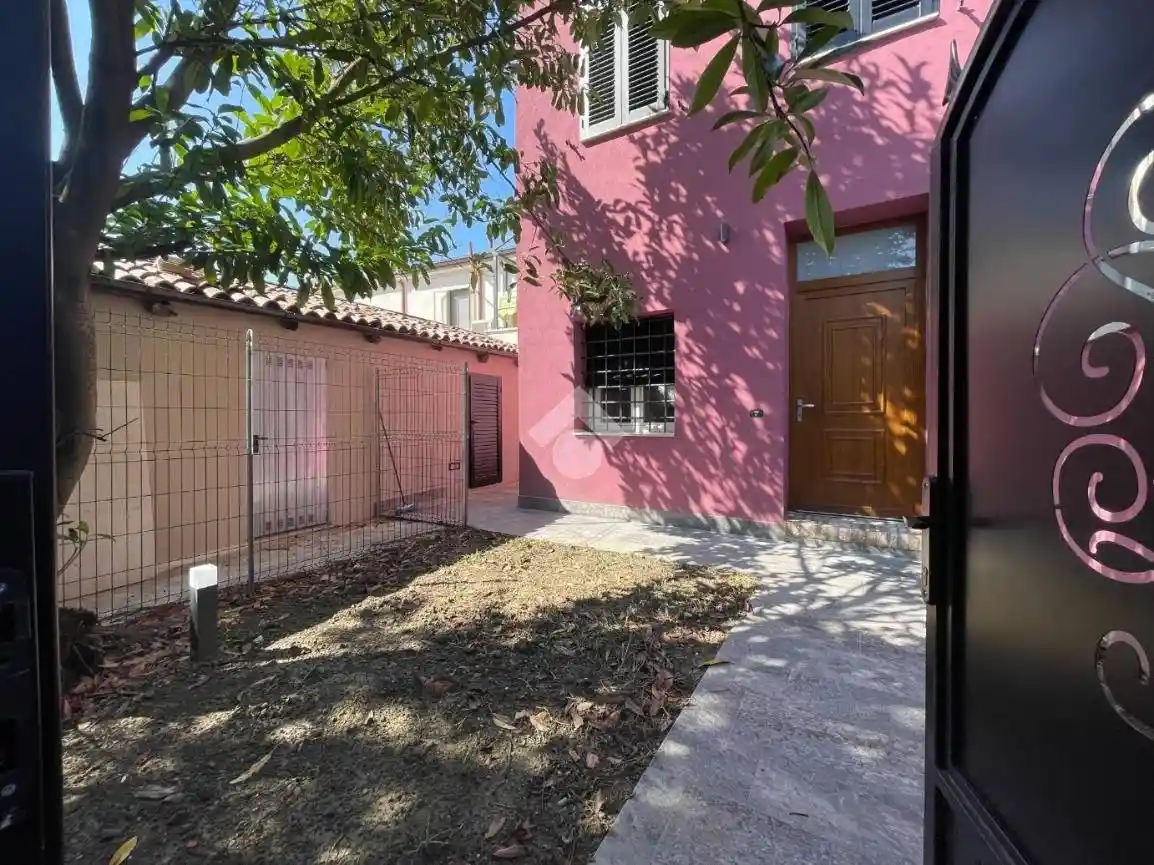 Casa indipendente in vendita a Ferrara