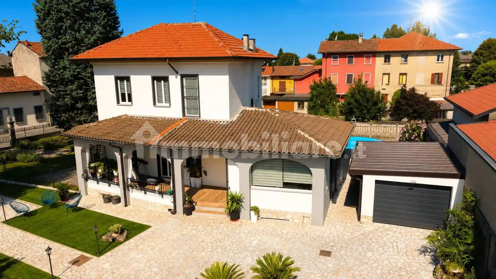 Villa in vendita a Lazzate