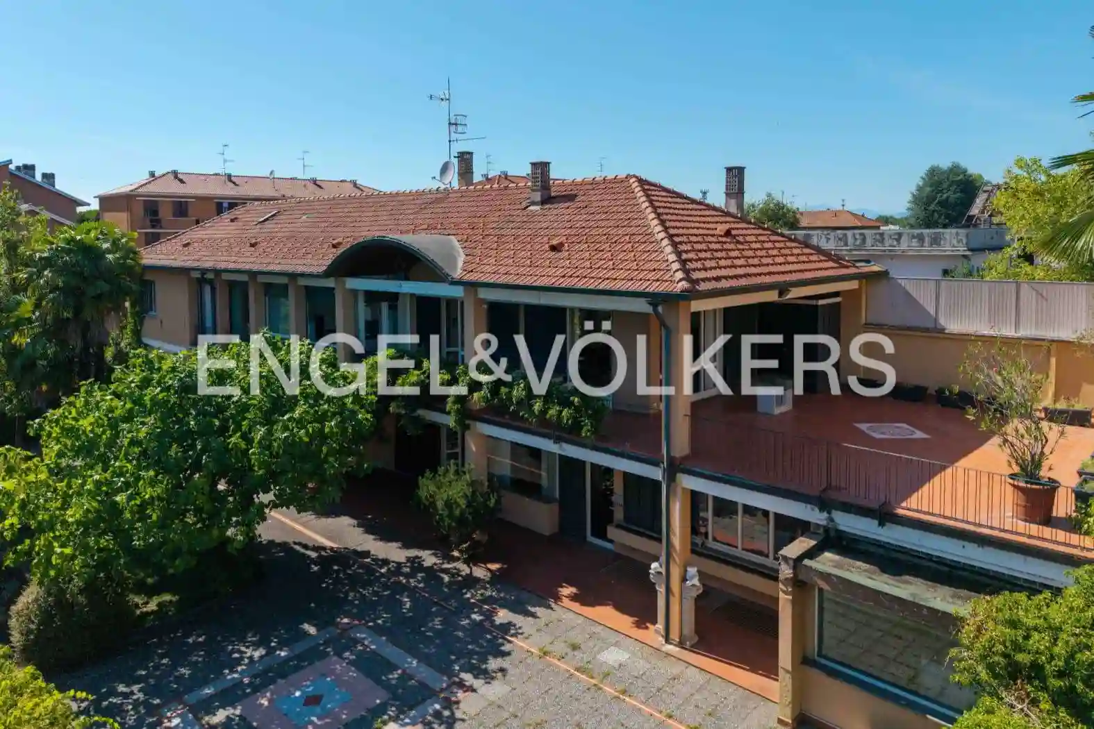 Villa - foto 2