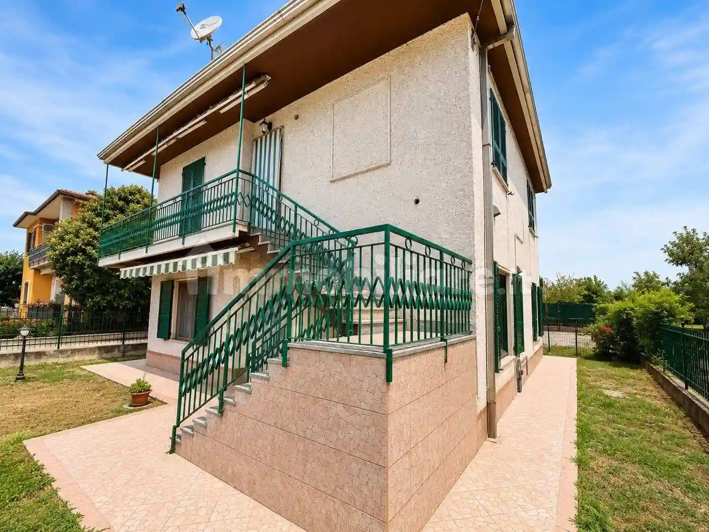Villa - foto 2