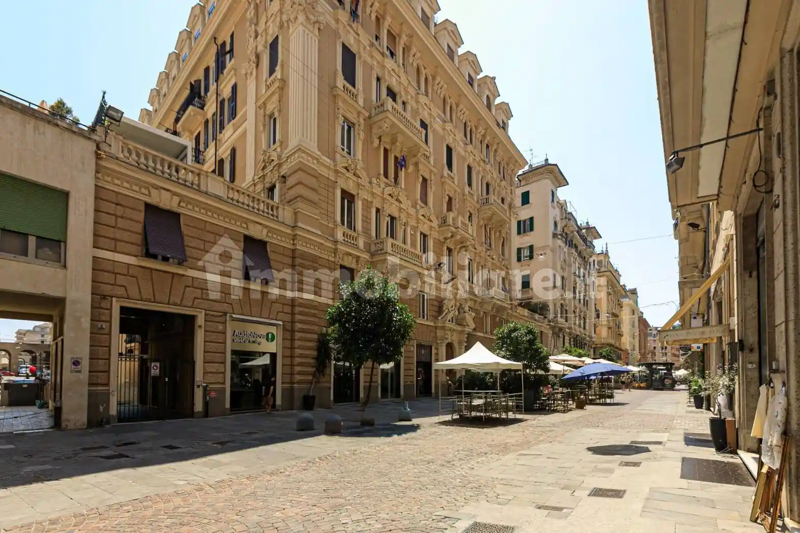 Appartamento in vendita a Genova
