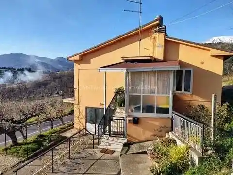 Villa in vendita a Farindola