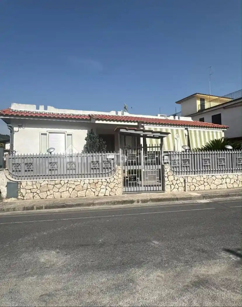 Villa in vendita a Visciano