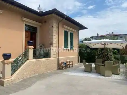 Villa in affitto a Forte dei Marmi