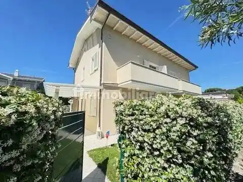 Villa in affitto a Forte dei Marmi
