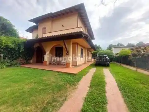 Villa in vendita a Forte dei Marmi