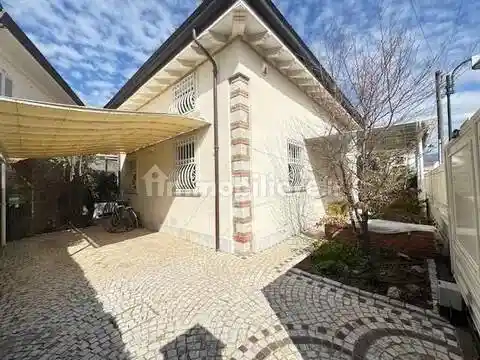 Villa in vendita a Forte dei Marmi