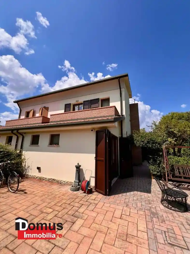 Villa in vendita a Ferrara