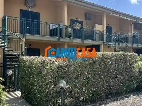Villa in vendita a Campofelice di Roccella