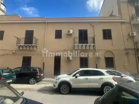 Appartamento in vendita a Palermo