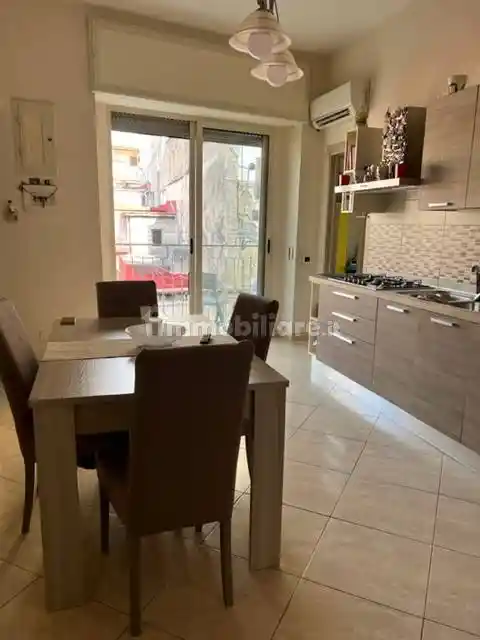 Appartamento in vendita a Napoli