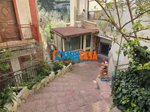 Appartamento in vendita a Palermo