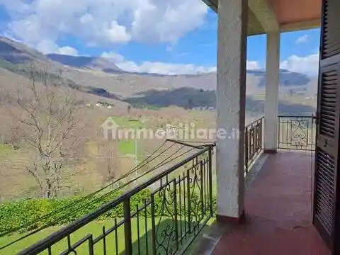 Villa in vendita a Zeri