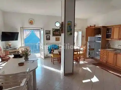 Appartamento in vendita a Jenne