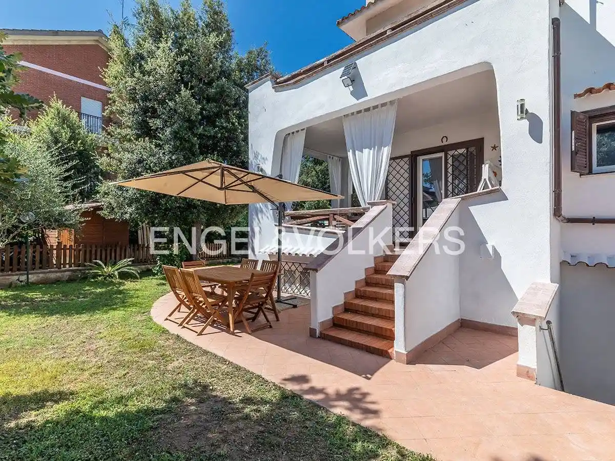 Villa in vendita a Anzio
