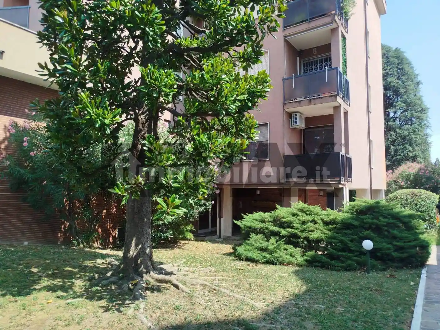 Appartamento in vendita a Pregnana Milanese