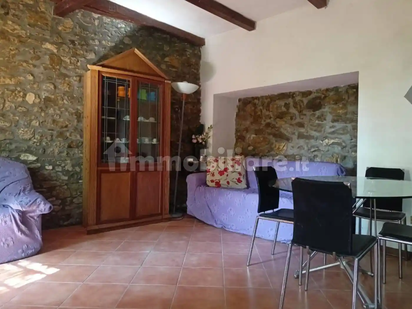 Villa in vendita a Gropparello