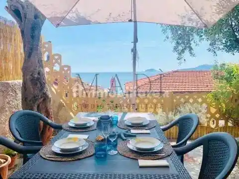 Appartamento in vendita a Lerici