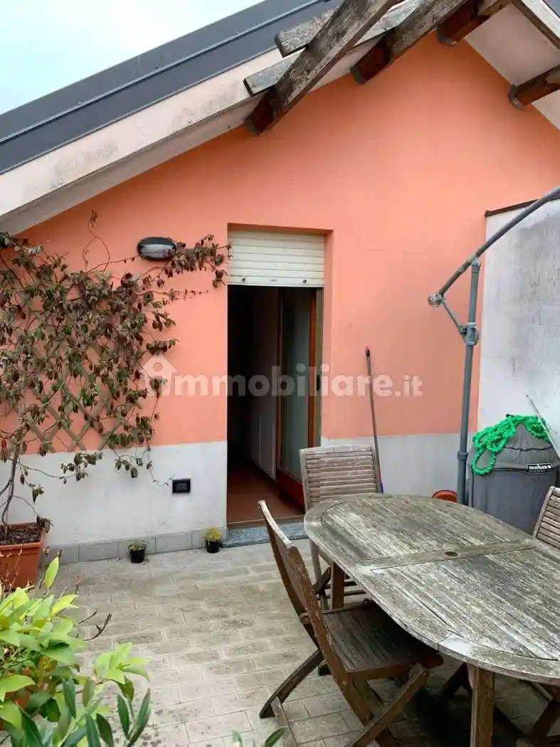 Appartamento in affitto a Oleggio
