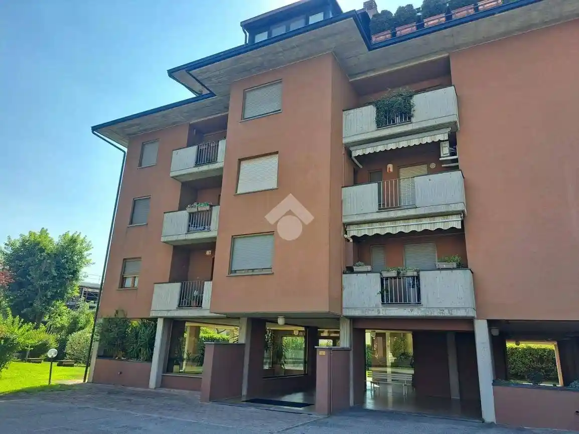 Appartamento in vendita a Pavia