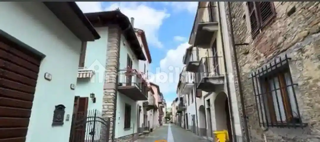 Casa indipendente in vendita a Bistagno