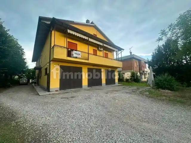 Villa in vendita a Bomporto