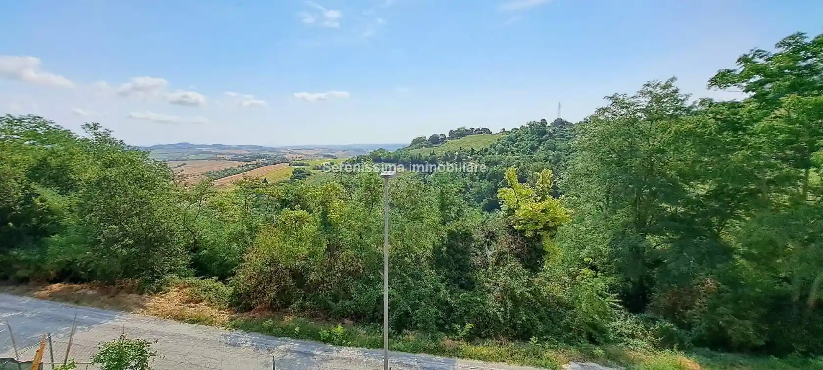 Appartamento in vendita a Mombaroccio