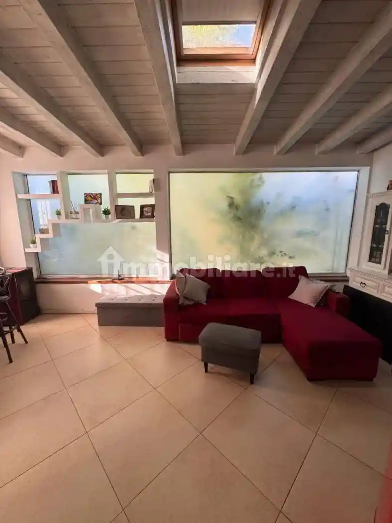 Casa indipendente in vendita a Sarzana