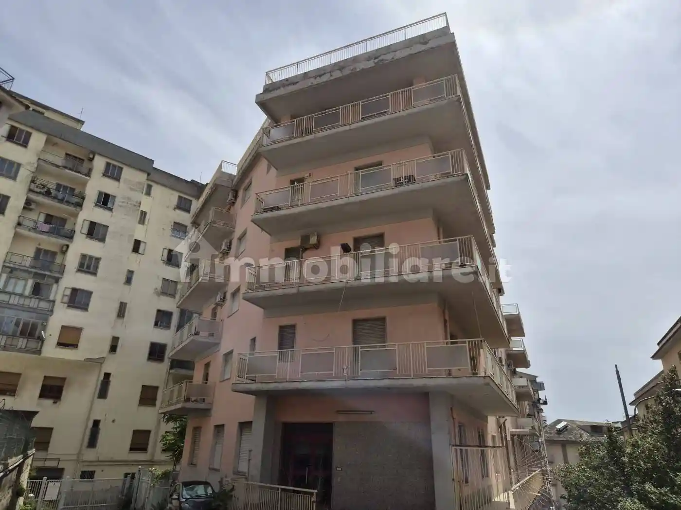Palazzo - Edificio in vendita a Catanzaro