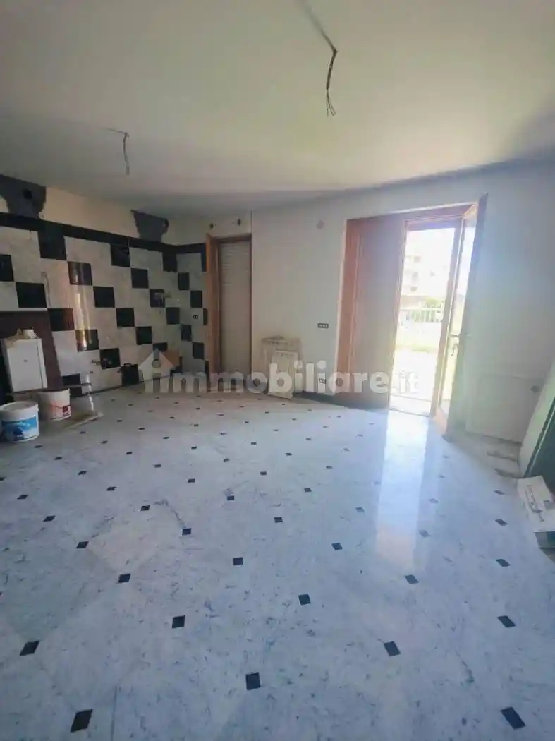 Appartamento in affitto a Carrara