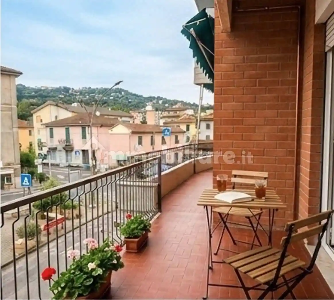 Appartamento in affitto a Vezzano Ligure