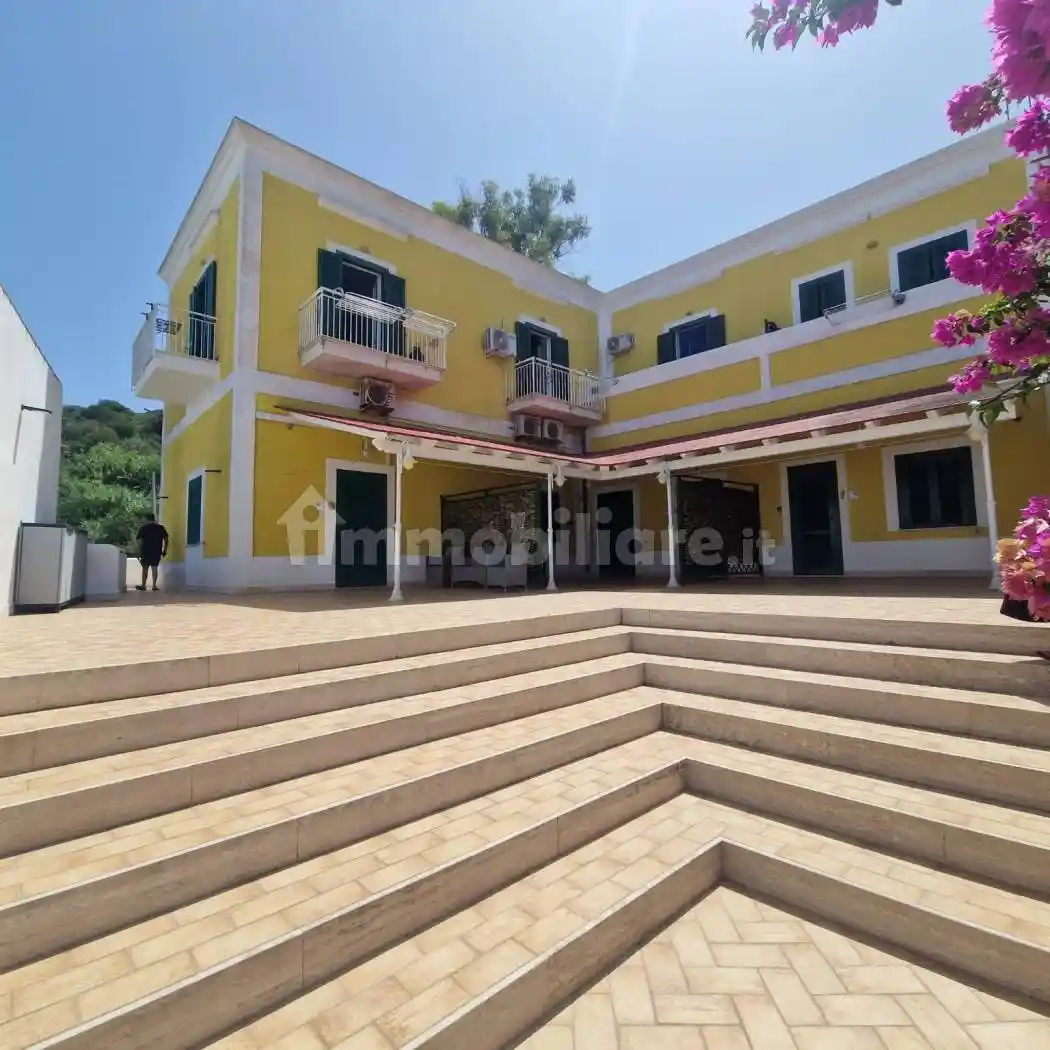 Villa in vendita a Ponza