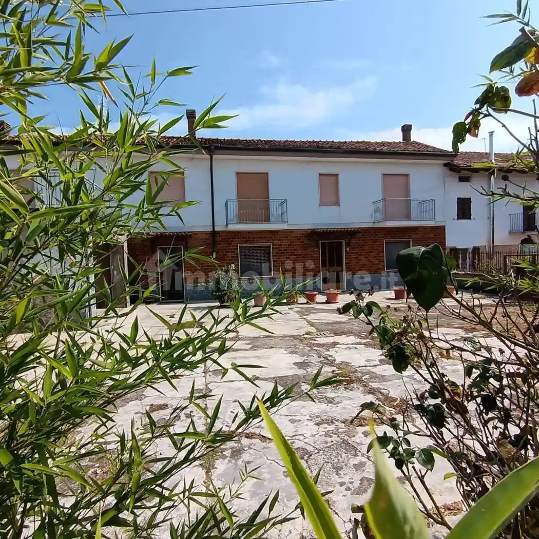 Appartamento in vendita a Isola d'Asti