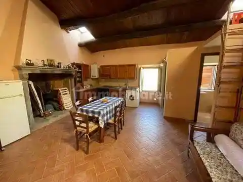 Appartamento in vendita a Marta