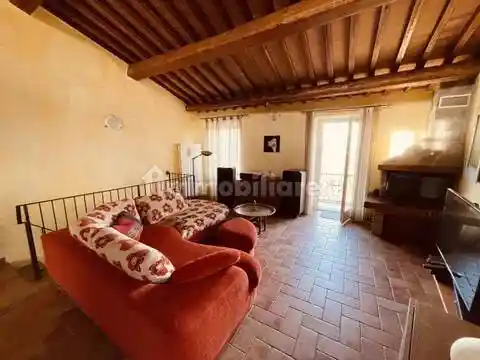 Appartamento in vendita a Valentano
