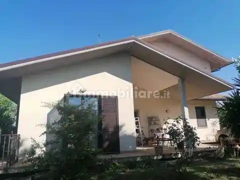Villa in vendita a Treglio