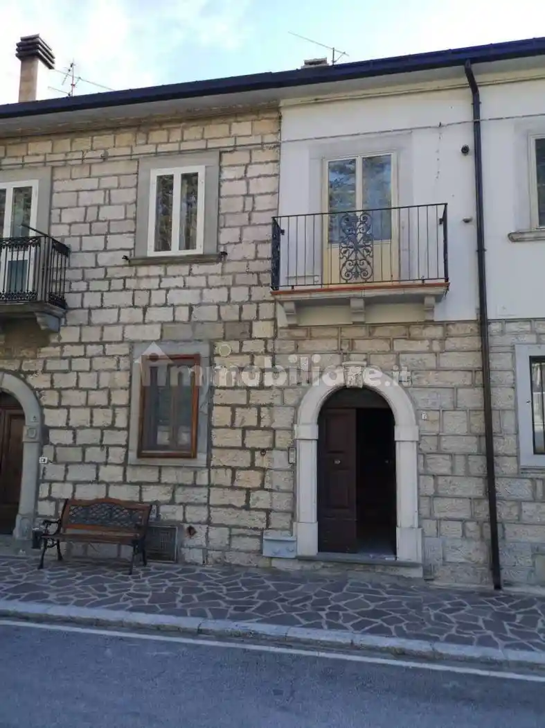 Appartamento in vendita a Borrello
