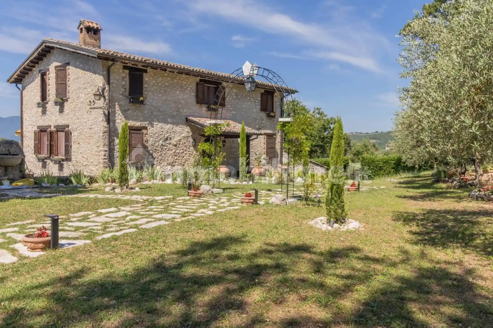 Villa in vendita a Poggio Bustone