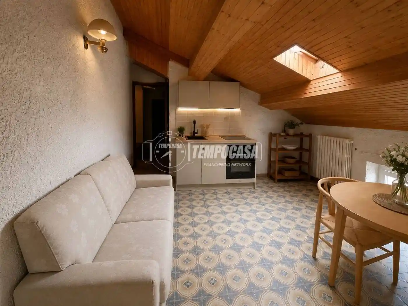 Appartamento in vendita a Lomagna
