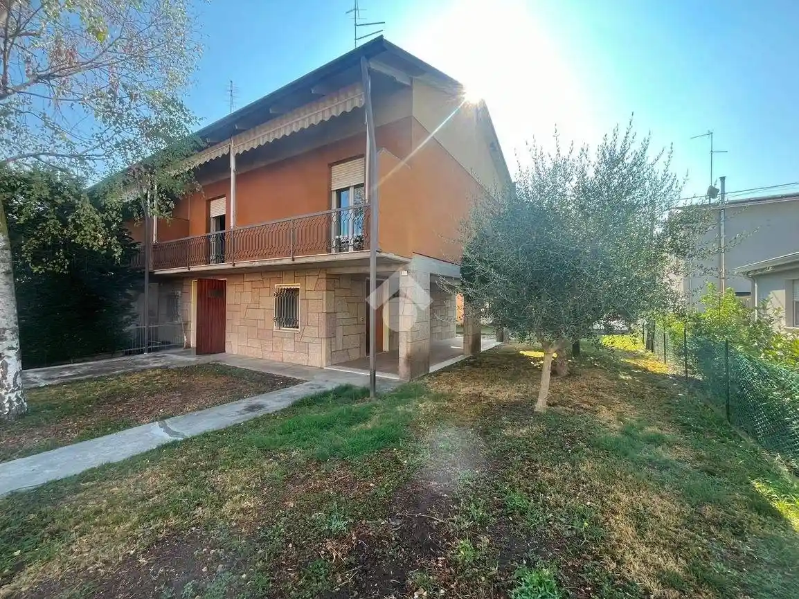 Villetta a schiera in vendita a Castelnovo di Sotto