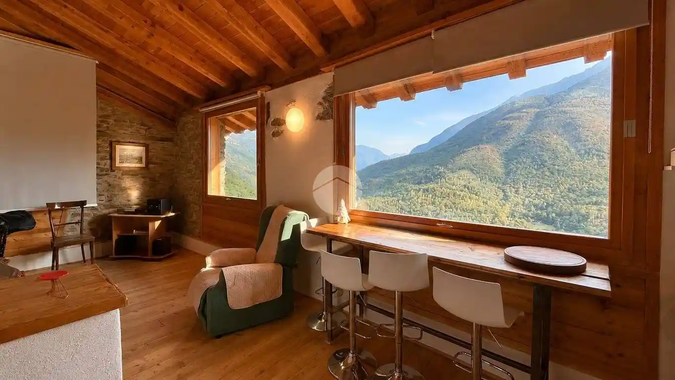Casa indipendente in vendita a Berzo Demo