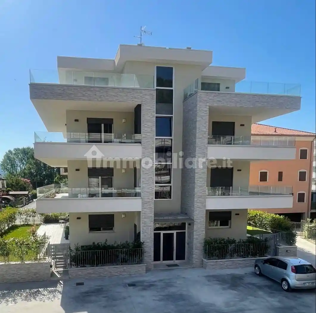 Palazzo - Edificio in vendita a Cassino