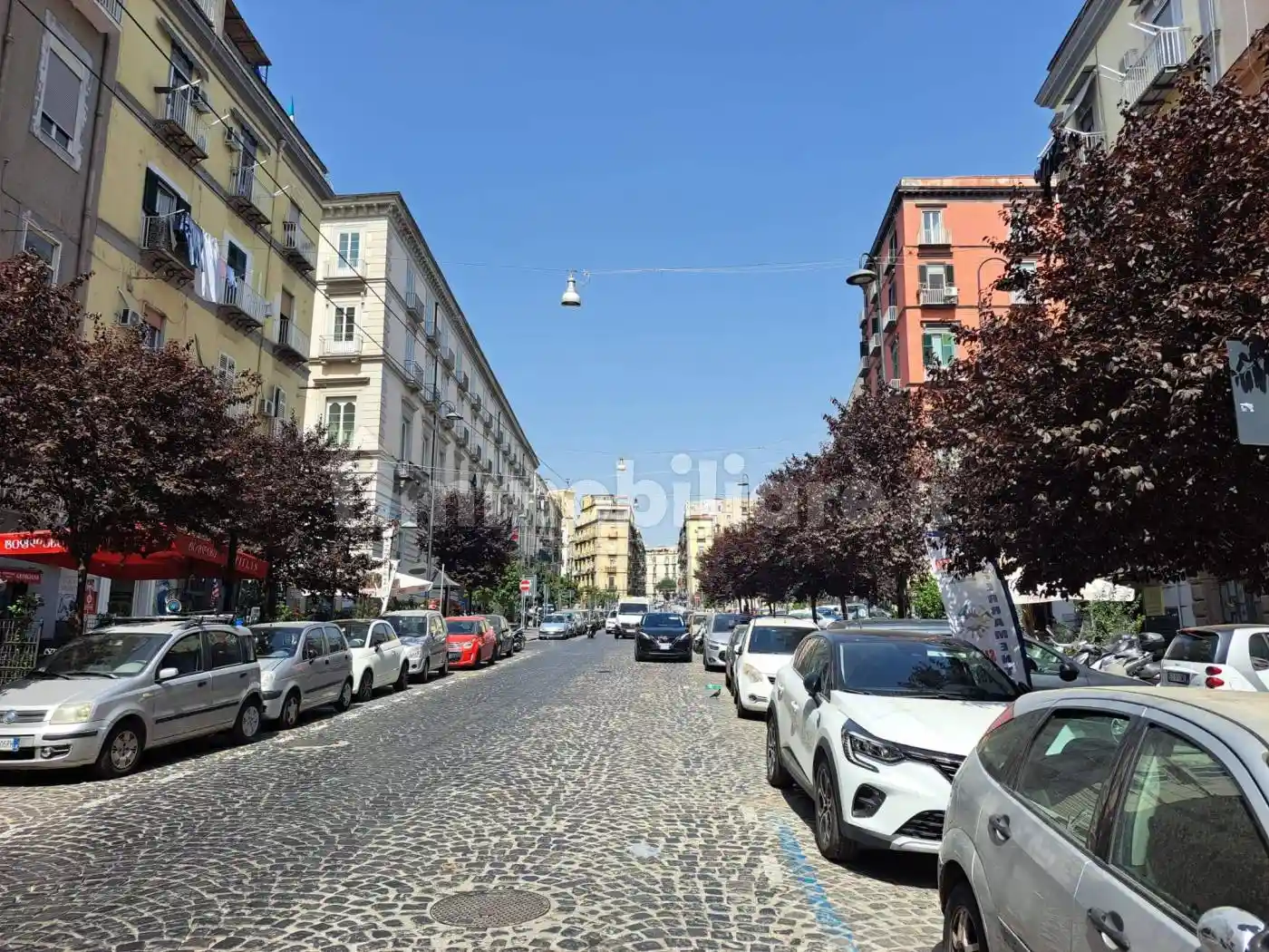 Appartamento in vendita a Napoli