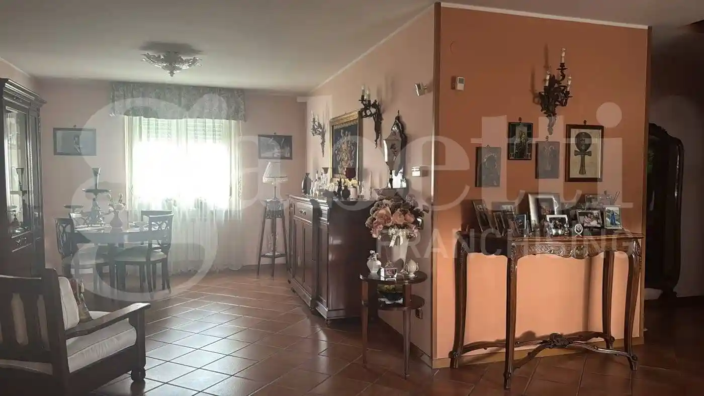 Appartamento in vendita a Aversa