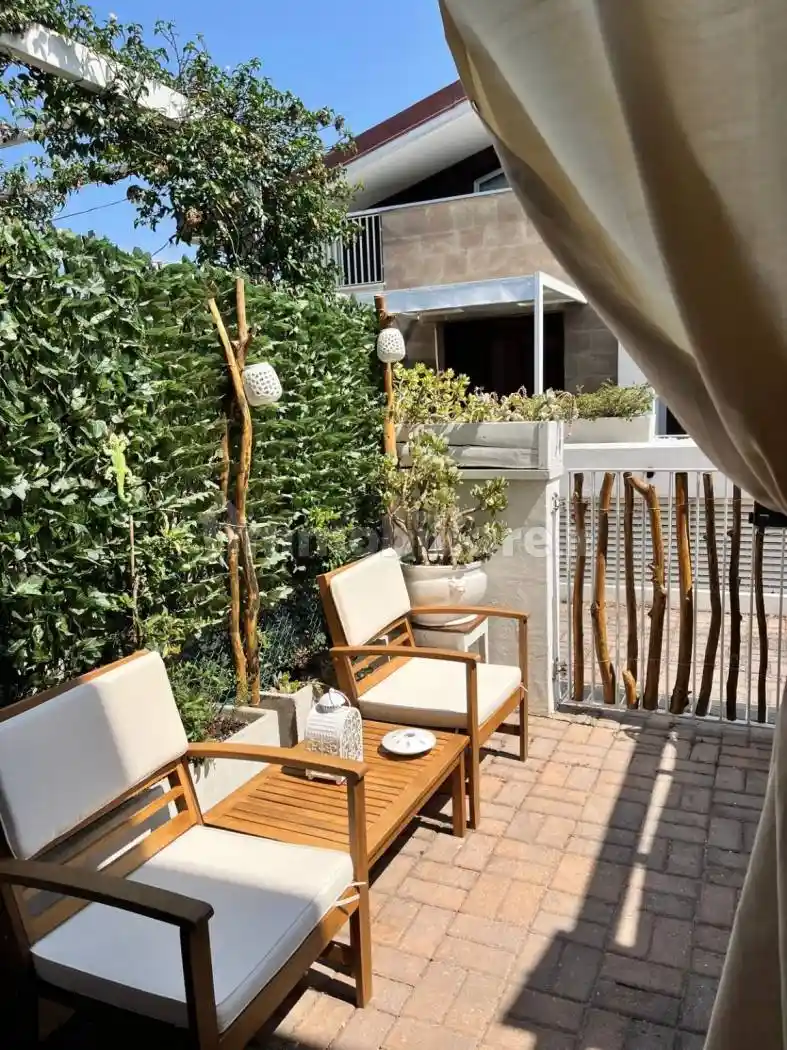 Casa indipendente in vendita a Pesaro