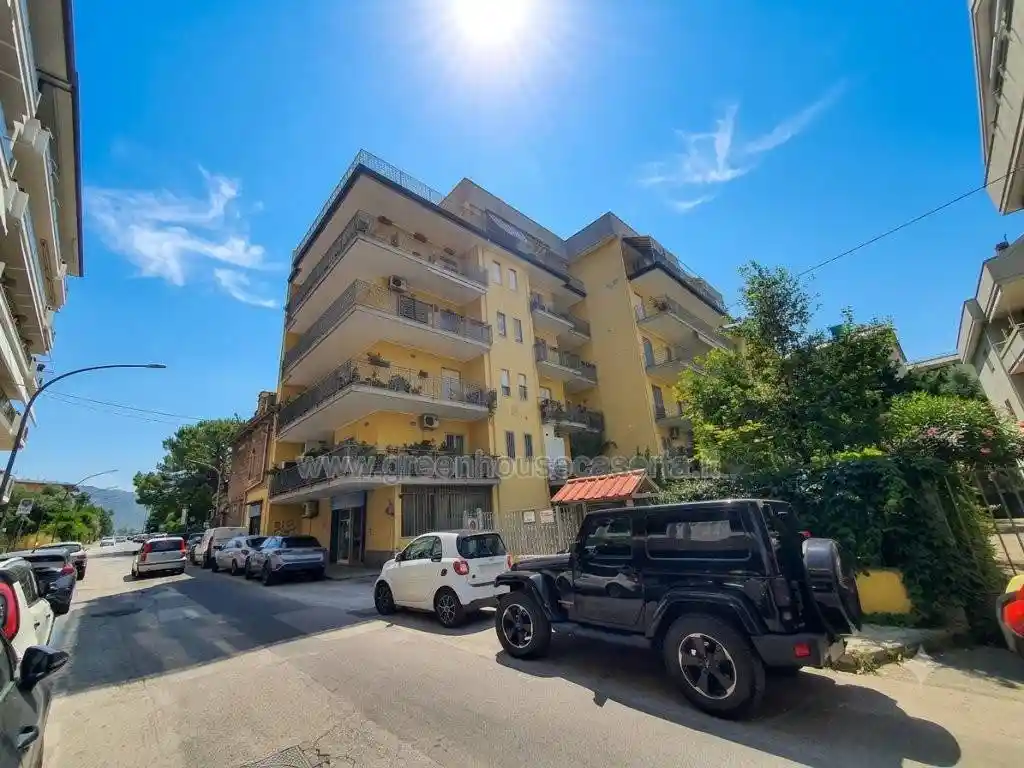 Appartamento in vendita a Caserta