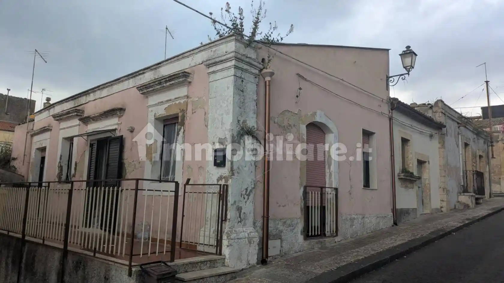 Casa indipendente in vendita a Cassaro