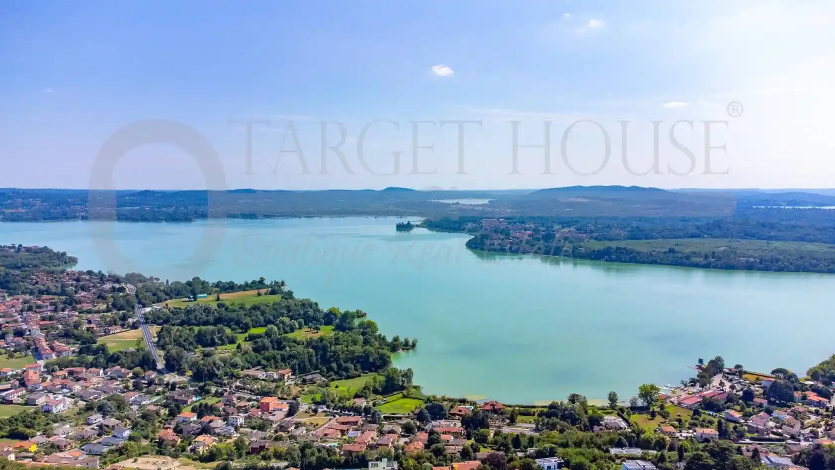 Villa in vendita a Gavirate