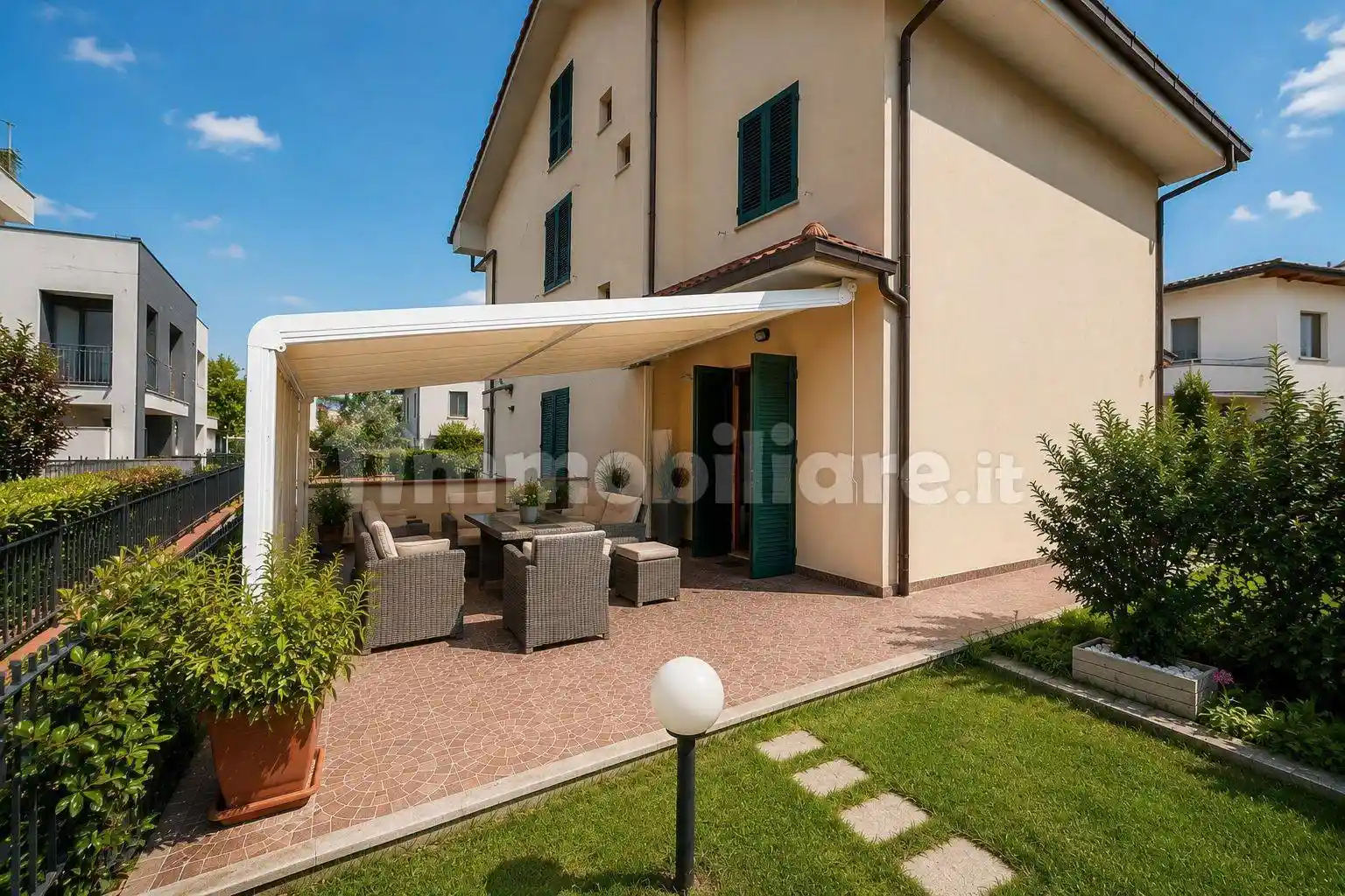 Casa indipendente in vendita a Montevarchi